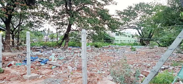 ଯୋବ୍ରା ସ୍କୁଲ୍‌ରେ ଦିଗହରା ‘ମୋ ସ୍କୁଲ’ ଓ ‘୫-ଟି’ ଯୋଜନା, ଉଚ୍ଛେଦର ୬ ମାସ ପରେ ବି ନିର୍ମାଣ ହୋଇପାରିଲାନି ପାଚେରି