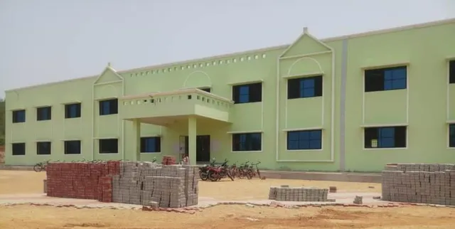 ଖୋର୍ଦ୍ଧା ଆଦର୍ଶ ବିଦ୍ୟାଳୟରେ ୭ ଦଫା ସମସ୍ୟା ନେଇ ଜିଲ୍ଲାପାଳଙ୍କୁ ଦାବିପତ୍ର