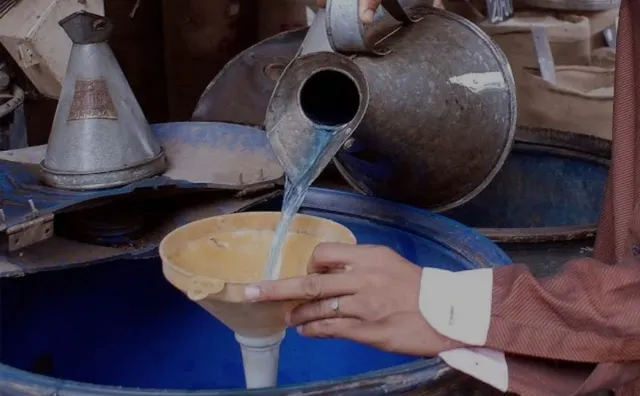 ପେଟ୍ରୋଲ-ଡିଜେଲ ପରେ ଏବେ ବଢିଛି କିରୋସିନି ଦାମ, ମାର୍ଚ୍ଚରେ ଥିଲା ୬୩, ଏପ୍ରିଲରେ ୭୮ ଟଙ୍କାରେ ପହଞ୍ଚିଛି