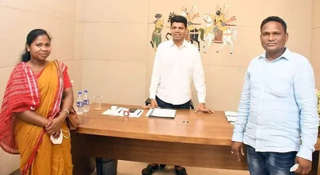 ନବୀନ ନିବାସରେ ଜିଲ୍ଲା ପରିଷଦ ଅଧ୍ୟକ୍ଷା : ବିକାଶକୁ ପ୍ରାଥମିକତା ଦେବାକୁ ପରାମର୍ଶ ଦେଲେ ୫-ଟି ସଚିବ