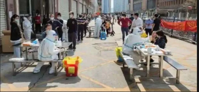 ଚୀନରେ କରୋନା ଲହର ଭୟାବହ! ଲୋ‌କେ ଗୋଟିଏ ଥର ଖାଇବାକୁ ପାଉଛନ୍ତି