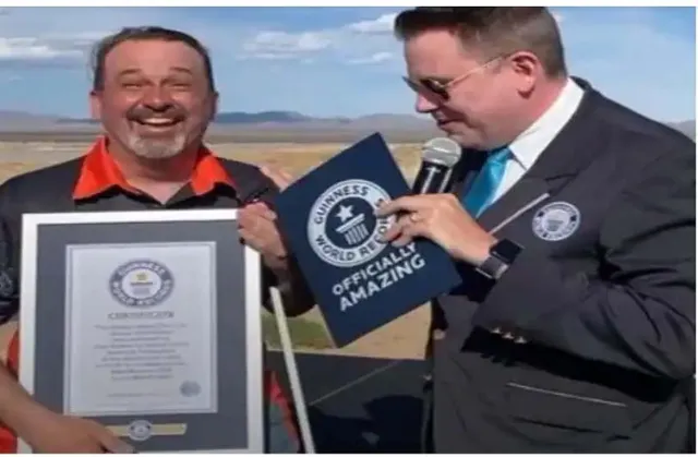 ୧୦ବର୍ଷ ପୂର୍ବେ ଦୃଷ୍ଟିଶକ୍ତି ହରାଇଥିବା ବ୍ୟକ୍ତି କାର ଚଲାଇ କ‌ଲେ ଗିନିଜ ୱାଲର୍ଡ ରେକର୍ଡ