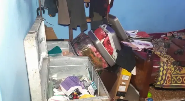 ମହାକାଳପଡ଼ାରେ ସଶସ୍ତ୍ର ଡକାୟତି: ଟଙ୍କା ଓ ସୁନାଗହଣା ଲୁଟ୍, ୨ ଡକାୟତଙ୍କୁ ଧରିଲେ ଗ୍ରାମବାସୀ