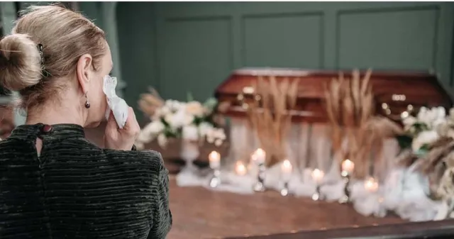 ଜଣେ ମହିଳାଙ୍କ ଶେଷଇଚ୍ଛା : ମୋ ଅନ୍ତିମ ସଂସ୍କାରରେ ସାମିଲ ହେବାକୁ ଆସିଥିବା ଲୋକଙ୍କ ପାଇଁ ରହିବ ଏହି ୯ଟି ନିୟମ