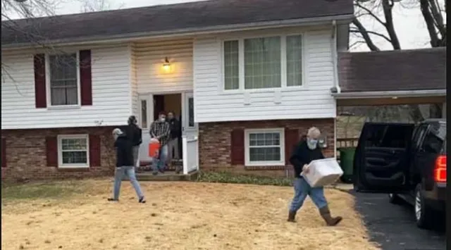 ଘରେ ୧୦୦ରୁ ଊର୍ଦ୍ଧ୍ବ ସାପ ପାଳିବା ଯୁବକଙ୍କୁ ମହଙ୍ଗା ପଡ଼ିଲା