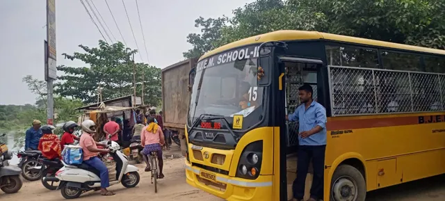 ରଙ୍ଗବଜାର ରାସ୍ତାପାର୍ଶ୍ବରୁ ଜବରଦଖଲ ଉଚ୍ଛେଦ ସ୍ଥଗିତ,ସମୟ  ମାଗିଲେ ବ୍ୟବସାୟୀ