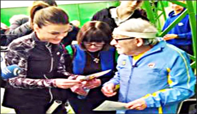 ରାଦ୍‌ୱନ୍‌ସ୍କାଙ୍କ ସହ ମ୍ୟାଚ୍‌ ଖେଳିଲେ ଷ୍ଟାନିସ୍‌ଲାଭ୍‌ସ୍କି: ୩୩ ବନାମ ୯୮