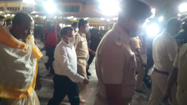 ଶ୍ରୀମନ୍ଦିରର ରୋଷଘରେ ଚୁଲି ଭାଙ୍ଗିବା ଘଟଣା: ସ୍ଥିତି ଅନୁଧ୍ୟାନ କଲେ ପୁଲିସ ଡିଜି-ମୁଖ୍ୟ ଶାସନ ସଚିବ