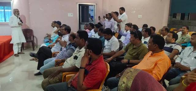 ସାମ୍ବାଦିକଙ୍କୁ ମାଡ଼ ଓ ଗୋଡ଼ରେ ବେଡ଼ି ପକା ଘଟଣା: ଦୃଢ଼ କାର୍ଯ୍ୟାନୁଷ୍ଠାନ ନ ହେଲେ ବୁଧବାର ନୀଳଗିରି ବନ୍ଦ