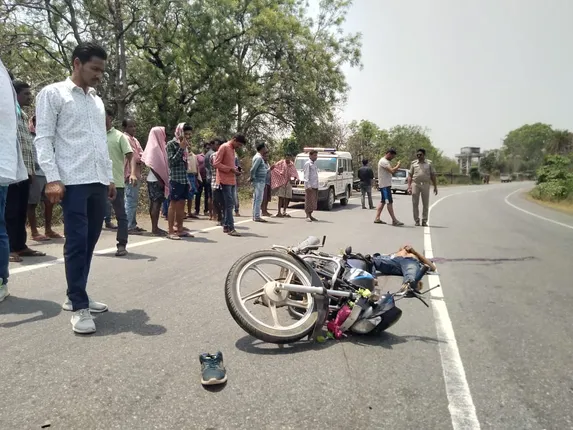 ଅଜଣା ଗାଡି ଧକ୍କାରେ ଯୁବକଙ୍କ ମୃତ୍ୟୁ