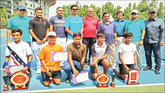 ଆଇଟା: ସାଇସ୍ବସ୍ତିକ, ଆହାନ ବିଜେତା