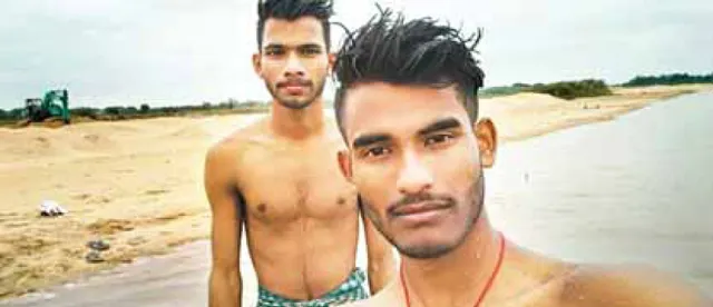 ମହାନଦୀରେ ବୁଡ଼ିଗଲେ ଦୁଇ ଛାତ୍ର: ମୃତ୍ୟୁ ପୂର୍ବରୁ ନେଇଥିଲେ ସେଲ୍‌ଫି