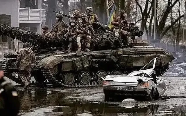 ମାରିୟୁପୋଲ୍‌ ଏବେ ରୁଷ୍‌ କବ୍‌ଜାରେ: ଷ୍ଟିଲ୍‌ ପ୍ଲାଣ୍ଟ୍‌ ଉପରେ ଆକ୍ରମଣ ବନ୍ଦ ପାଇଁ ପୁଟିନ୍‌ଙ୍କ ନିର୍ଦ୍ଦେଶ