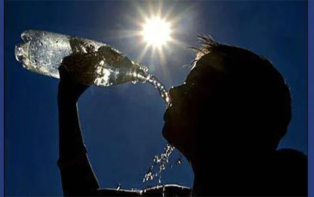 ତାତିରୁ ନିସ୍ତାର ନାହିଁ: ୨ ଦିନରେ ୫ ଡିଗ୍ରି ଯାଏ ବଢ଼ିବ ଆଭ୍ୟନ୍ତର ତାପମାତ୍ରା, ୨୮ ସହରରେ ତାପମାତ୍ରା ୪୦ଂ ଉପରେ