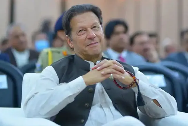 କାହା ଆଗରେ ମୁଣ୍ଡ ନୁଆଁଇବ ନାହିଁ ଭାରତ, କିଛି ଏଭଳି କହି ରାଲିରେ ଭାରତର ବୈଦେଶିକ ମନ୍ତ୍ରୀଙ୍କ ଭିଡିଓ ଦେଖାଇଲେ ଇମ୍ରାନ