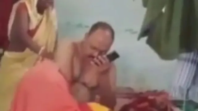 ଜେଲ୍‌ରେ ଥିବା ପୁଅର ଜାମିନ ପାଇଁ ଥାନାରେ ପୁଲିସକୁ ‘ମାସାଜ୍‌’ କଲେ ବିହାରୀ ମହିଳା