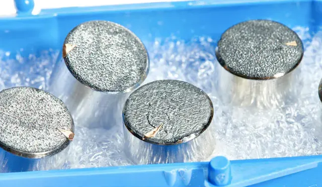 ନିଲାମରେ ୫ ଲକ୍ଷ ଡଲାର୍‌ରେ ବିକ୍ରି ହେଲା ଆପୋଲୋ ୧୧ ମିସନ୍‌ରେ ନିଲ୍‌ ଆର୍ମଷ୍ଟ୍ରଙ୍ଗ୍‌ ଚନ୍ଦ୍ରରୁ ଆଣିଥିବା ବାଲୁକା