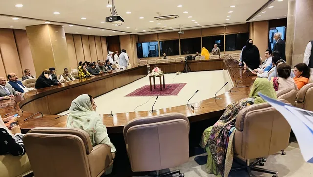 ବାଚସ୍ପତି ଓ ବିରୋଧୀଙ୍କ ମଧ୍ୟରେ ଆ‌ଲୋଚନା ବିଫଳ ହେତୁ ଇମ୍ରାନ୍‌ ଖାଁଙ୍କ ବିରୋଧରେ ଅନାସ୍ଥା ଭୋଟ୍‌ ବିତର୍କରେ ବିଳମ୍ବ