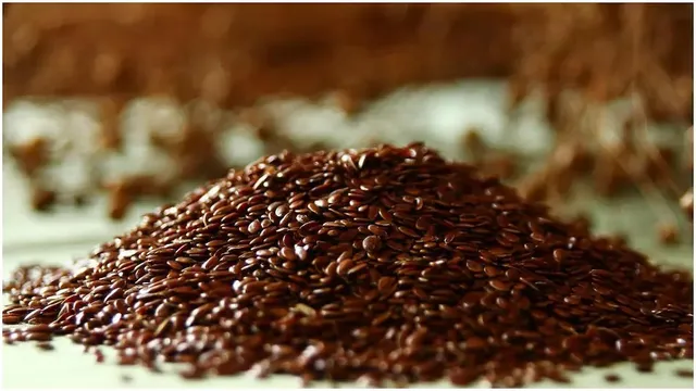 କର୍କଟଠାରୁ ଆରମ୍ଭ କରି ମଧୁମେହ ପର୍ଯ୍ୟନ୍ତ; ପାଣିରେ ଏହି ୫ଟି ଜିନିଷ ଭିଜାଇ ଖାଇଲେ ଦୂର ହେବ ଅନେକ ରୋଗ