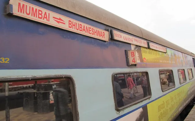 କୋଣାର୍କ ଏକ୍ସପ୍ରେସ ଧକ୍କାରେ ୫ ମୃତ, ଜଣେ ଗୁରୁତର