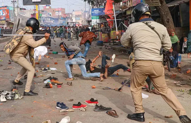 ଦେଶରେ ବ୍ୟାପୁଛି ହିଂସା: ୧୦ ରାଜ୍ୟରେ ୧୫ ହିଂସାକାଣ୍ଡ, ୨୦୦ରୁ ଅଧିକ ଗିରଫ