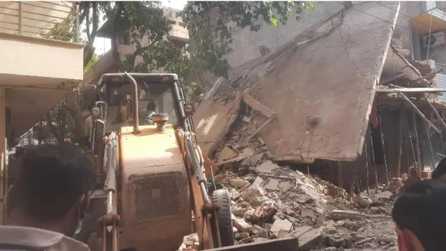 ଦିଲ୍ଲୀରେ ଭୁଶୁଡିଲା ନିର୍ମାଣାଧୀନ କୋଠା, ଫସିଥିବା ଶ୍ରମିକଙ୍କୁ ଉଦ୍ଧାର ପାଇଁ ଏନଡିଆରଏଫର ଉଦ୍ୟମ ଜାରି