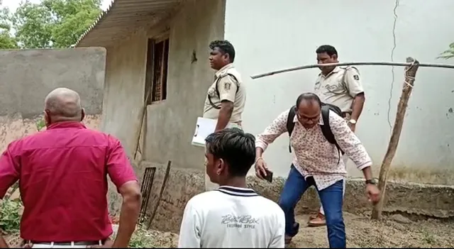 ପଞ୍ଜିଆ ଗାଁରେ ଡକାୟତି, ଘର ଝରକା ଭାଙ୍ଗି ନେଇଗଲେ ଲକ୍ଷାଧିକ ଟଙ୍କା, ସୁନା ଗହଣା