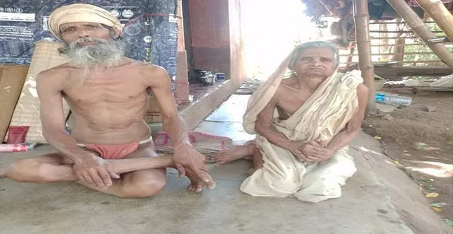 ବିଶ୍ବ ମାତୃଦିବସ: ୮୮ ବର୍ଷୀୟା ମା’ଙ୍କ ସେବା କରୁଛନ୍ତି ସନ୍ନ୍ୟାସୀ ପୁଅ