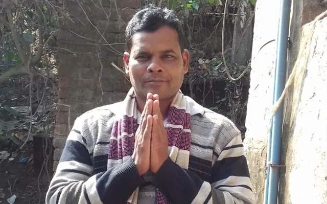 ଚା’ ପିଇ ଫେରୁଥିଲେ, ସାହାଯ୍ୟ କରିବାକୁ ଯାଇ ବିଦ୍ୟୁତ୍‌ ଆଘାତରେ ଜୀବନ ହରାଇଲେ