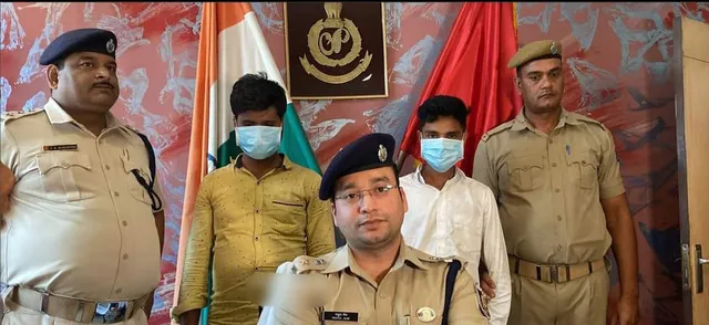 ବେକାର ଯୁବକ-ଯୁବତୀଙ୍କୁ ନକଲି ନିଯୁକ୍ତିପତ୍ର ଦେଇ ଠକୁଥିଲେ, ୨ ଯୁବକ ଗିରଫ