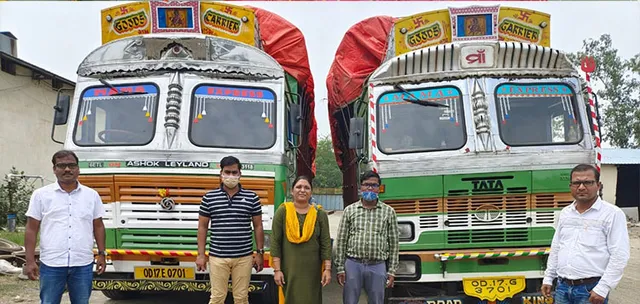 ଛତିଶଗଡ଼ରୁ ଆସୁଥିବା ୨ ଧାନ ବୋଝେଇ ଟ୍ରକ୍‌ ଜବତ