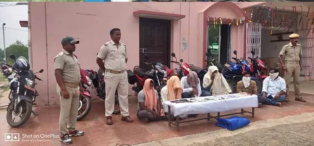 ଜୁଆ ଆଡ୍ଡାରେ ଚଢ଼ଉ, ୬ ଗିରଫ