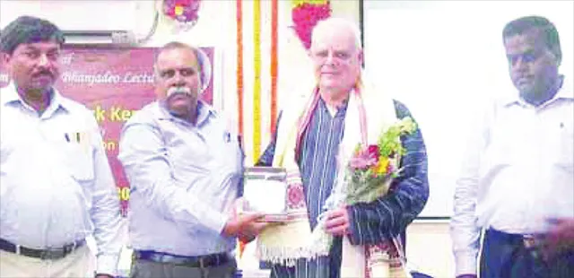 ମହାରାଜା ଶ୍ରୀରାମଚନ୍ଦ୍ର ଭଞ୍ଜଦେଓ ବକ୍ତୃତା: ସିନ୍ଧୁ ସଭ୍ୟତାର ବ୍ୟାଖ୍ୟା କଲେ ପ୍ରଫେସର ଜୋନାଥନ୍‌ ମାର୍କ କେନୋୟାର୍