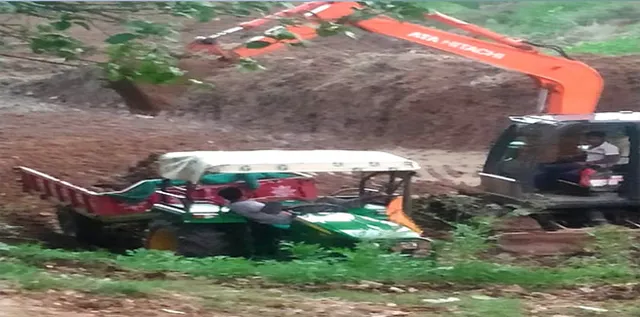 ଟ୍ରାକ୍ଟର ଡାଲାରେ ଚାପିହୋଇ ମାଲିକ ମୃତ