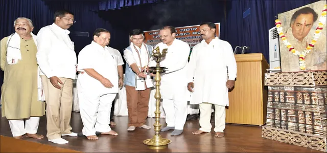 ବଳିଦାନ ଦିବସରେ ଶ୍ରଦ୍ଧାଞ୍ଜଳି: ୧୦୦ ବର୍ଷ ପରର ଭାରତ କଥା ଚିନ୍ତା କରୁଥିଲେ ରାଜୀବ ଗାନ୍ଧୀ