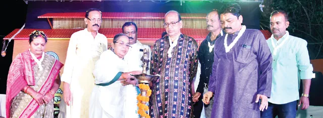 ରାଜ୍ୟସ୍ତରୀୟ ‘ଖଦି ହାଟ’: ୧୦ ଦିନରେ କୋଟିଏ ବେପାର