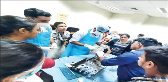 ଏମ୍‌ସ ହୃଦ୍‌ଶଲ୍ୟ ବିଭାଗରେ କର୍ମଶାଳା: ଡମି ହୃତ୍‌ପିଣ୍ଡର ଅସ୍ତ୍ରୋପଚାର କଲେ ବିଦ୍ୟାର୍ଥୀ