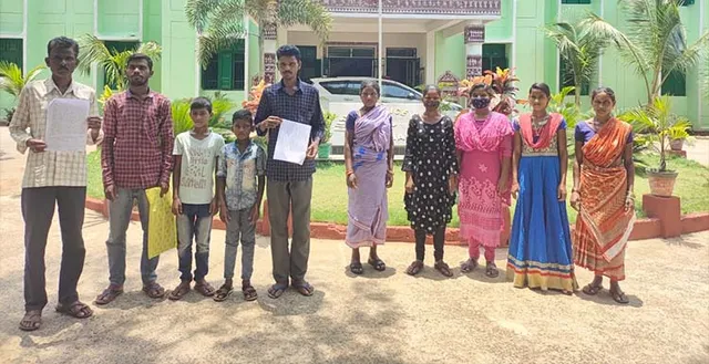 ଗୁଣିଗାରେଡ଼ି ଅଭିଯୋଗରେ ଆକ୍ରମଣ ଘଟଣା, ସୁରକ୍ଷା ପାଇଁ ଏସ୍‌ପିଙ୍କୁ ଭେଟିଲେ ପରିବାରବର୍ଗ