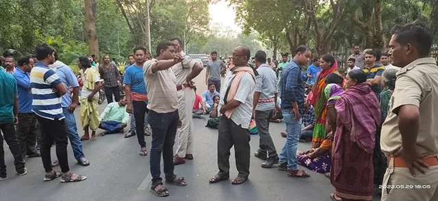 କାମ କରୁଥିବା ବେଳେ ଲାଇନ୍‌ମ୍ୟାନଙ୍କ ମୃତ୍ୟୁ, ଉତ୍ତ୍ୟକ୍ତଙ୍କ ରାସ୍ତାରୋକ, ୨୨ ଗିରଫ