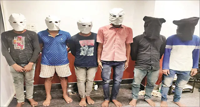 ଧରା ହେଲା ଚକରା ଗ୍ୟାଙ୍ଗ, ଥରହର କରୁଥିଲେ ମା’-ପୁଅ