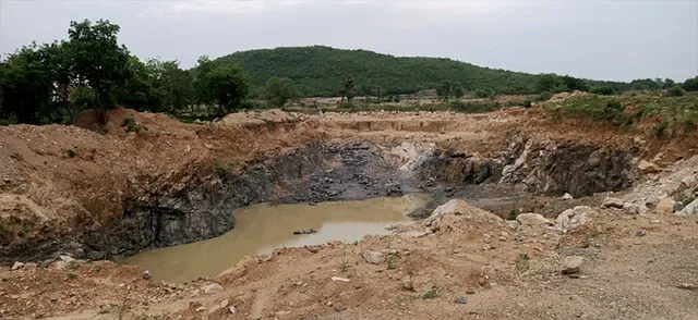 ପଥର ମାଫିଆଙ୍କ ରାଜୁତି, ପଡୋଶୀ ରାଜ୍ୟକୁ ବେଆଇନ ପଥର ଚାଲାଣ