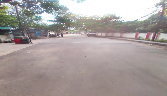 ପୂର୍ତ୍ତ ବିଭାଗ ରାସ୍ତାରେ ପୁଣି ଦାଦାଗିରି: ପିଚୁ ଖୋଳି ପେଭର୍‌ ବ୍ଲକ୍‌ ପକାଉଛି ବିଏମ୍‌ସି