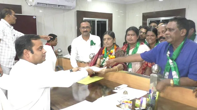 ବ୍ରଜରାଜନଗର ଉପନିର୍ବାଚନ: ନାମାଙ୍କନ ଦାଖଲ କଲେ କଂଗ୍ରେସ, ବିଜେପି ଓ ବିଜେଡି