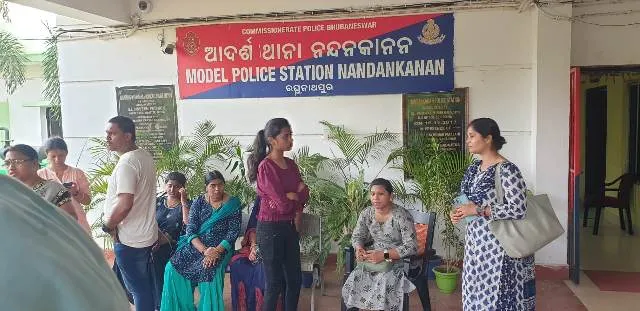 ନନ୍ଦନକାନନରେ ପର୍ଯ୍ୟଟକଙ୍କୁ ଆକ୍ରମଣ