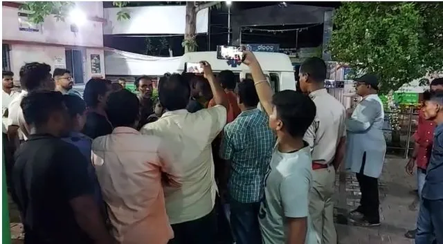 ସଡ଼କ ଦୁର୍ଘଟଣାରେ ୫ ମୃତ ଓ ୧୦ ଗୁରୁତର, ମା’ ଆଗରେ ଶିଶୁପୁତ୍ର ଉପରେ ଚଢ଼ିଗଲା ‌ବୋଲେରୋ