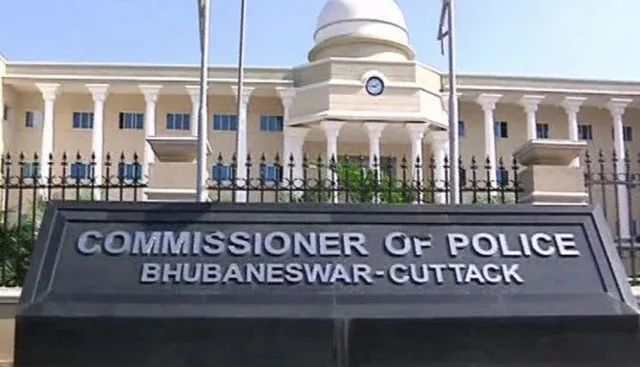 ଷ୍ଟ୍ରିଟ୍ କ୍ରାଇମ୍ ରୋକିବାକୁ କମିସନରେଟ ପୁଲିସର ସ୍ବତନ୍ତ୍ର ପଦକ୍ଷେପ: ୯ ମୋବାଇଲ ଲୁଟେରା ଗିରଫ