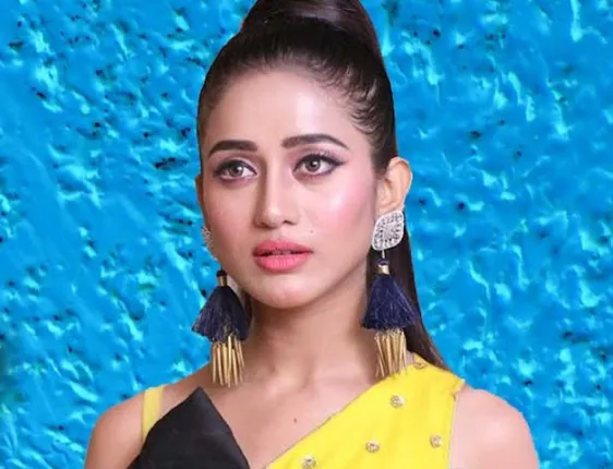 ଏହି ଲୋକପ୍ରିୟ ନିର୍ଦେଶକଙ୍କ ସହ ଏଯାଏ କାମ କରିନାହାନ୍ତି ଏଲିନା