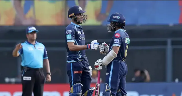 ଆଇପିଏଲ୍‌: ଋଦ୍ଧିମାନ ସାହାଙ୍କ ଅର୍ଦ୍ଧଶତକ, ଚେନ୍ନାଇକୁ ୭ ଓ୍ଵିକେଟ୍‌ରେ ପରାସ୍ତ କଲା ଗୁଜରାଟ