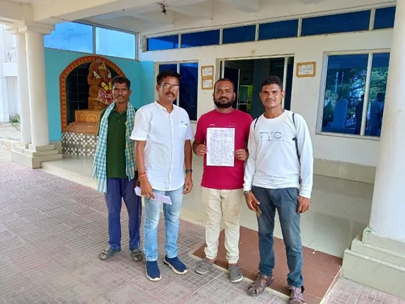 କାଲିମେଳାରେ ମୂଲ୍ୟବାନ ଜମି ହଡପ ଘଟଣା, ଜିଲ୍ଲାପାଳଙ୍କୁ ଭେଟିଲେ ଜମି ଦଖଲ କରିଥିବା ଭୂମିହୀନ