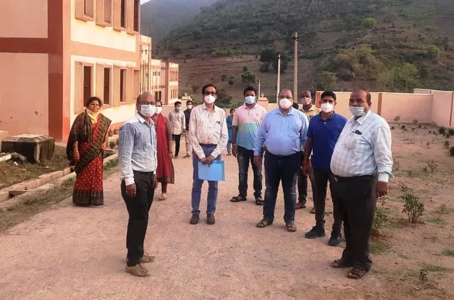 ହଷ୍ଟେଲ୍ ଅନ୍ତେବାସୀଙ୍କ କରୋନା ପଜିଟିଭକୁ ନେଇ ଚିନ୍ତା ବଢ଼ିଲା, ରାୟଗଡ଼ାରେ ୨ ଜଣିଆ ବିଶେଷଜ୍ଞ କମିଟି